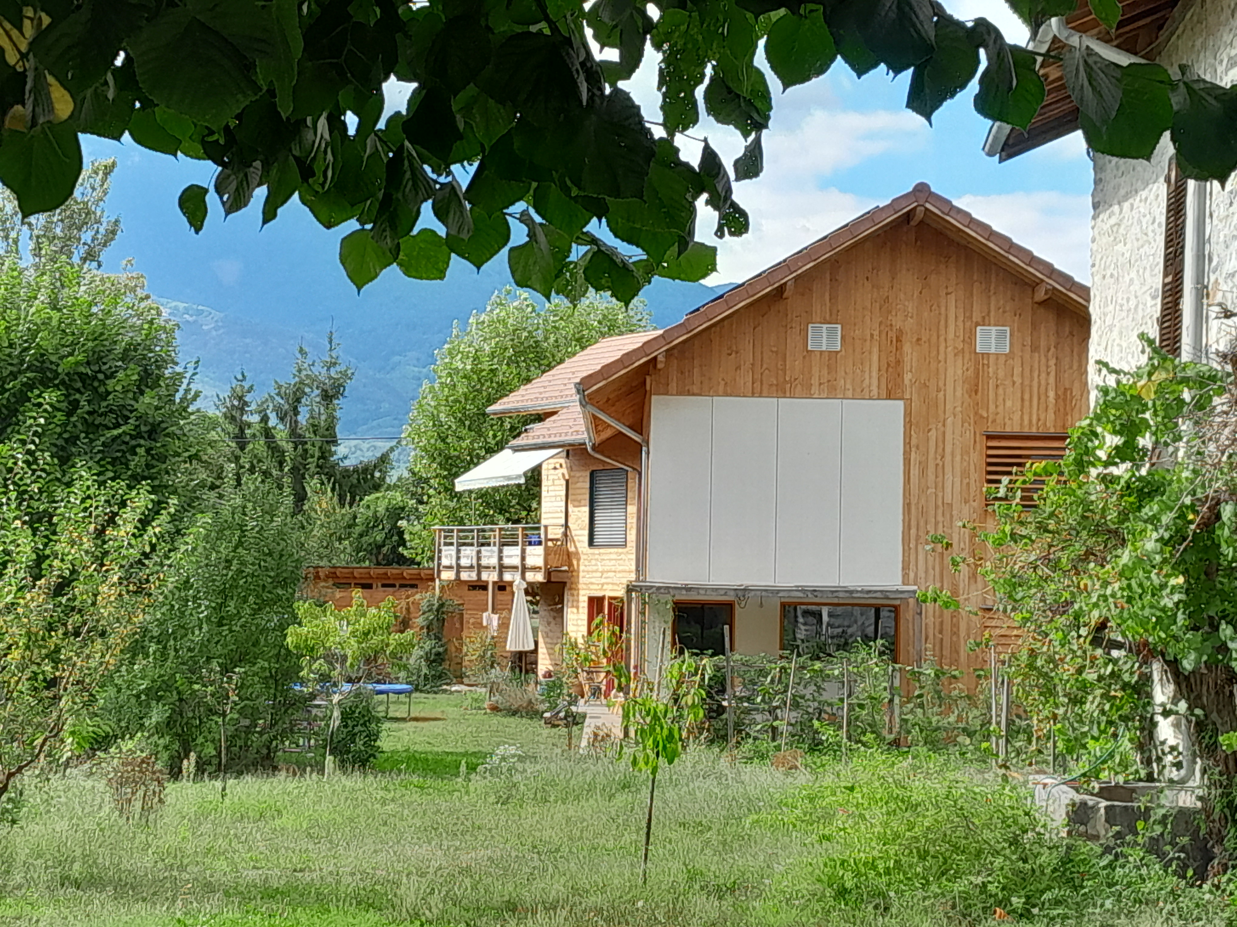 Câble alimentation secteur - Zen Farm - Chemin des Poulaillers